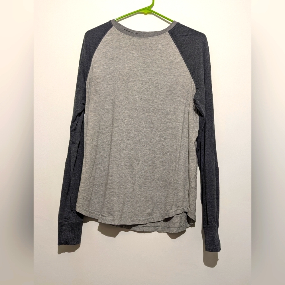 Goodfellow & Co Baseball Henley – Light Grey & Dark Grey – 3/4 Sleeve – Used
